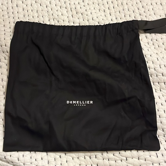 Demellier Oxford black leather crossbody bag - Picture 7 of 7